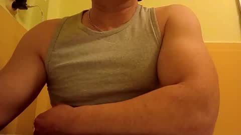 aquinn2000 online show from December 20, 6:26 pm