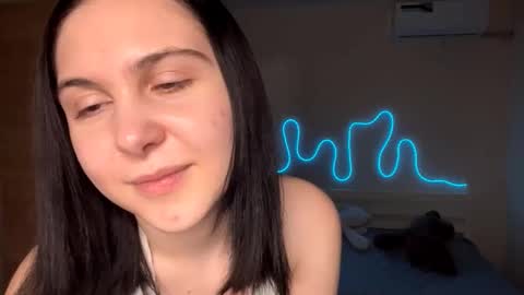 Emi online show from February 21, 4:43 pm