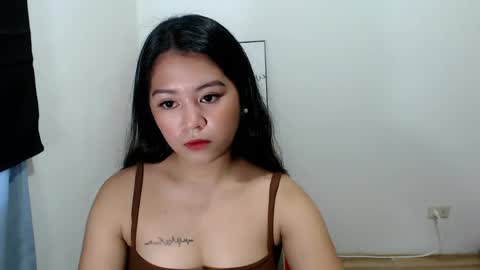 arah_ugghh online show from May 12, 8:56 am
