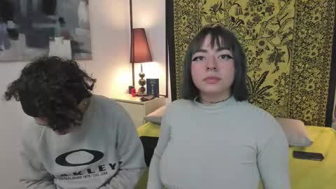 aria y orien  online show from November 13, 11:13 am