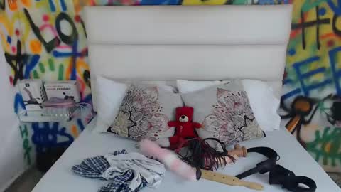 aria online show from February 22, 12:51 pm