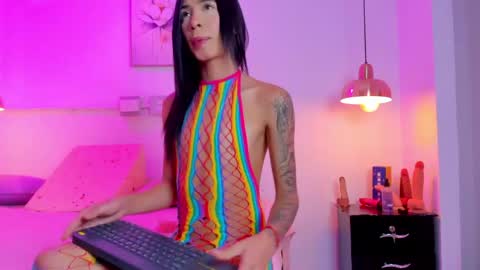 aria_millers1 online show from May 30, 11:41 am