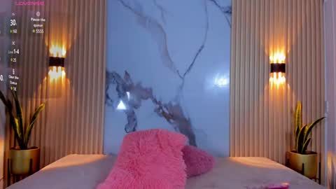 Aria Millers  online show from March 5, 12:22 pm