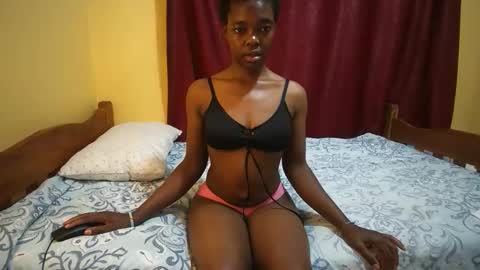 Aria online show from February 7, 8:28 am