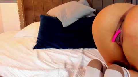 ariadelune7 online show from January 14, 10:07 pm