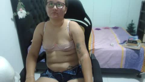 ...Ariana... online show from November 13, 7:16 pm