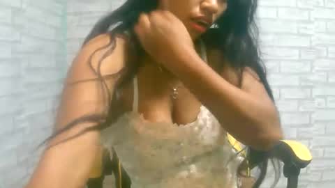 ariah13 online show from May 16, 6:32 am
