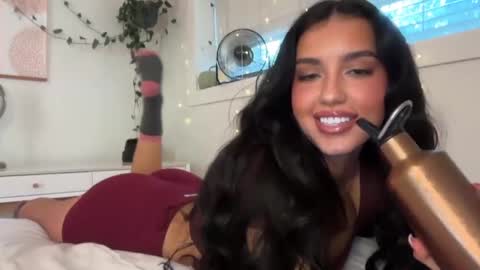 Aria  online show from October 8, 12:18 am