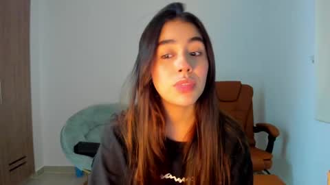 Snapshot of ariamontgomeryyy chatting on February 24, 5:22 am Aria Montgomery online show from February 24, 5:22 am