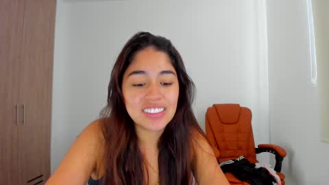 Snapshot of ariamontgomeryyy chatting on February 25, 6:33 pm Aria Montgomery online show from February 25, 6:33 pm