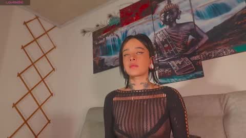 ariana_whitee online show from March 21, 6:52 am