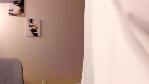 Alice online show from February 19, 8:52 pm