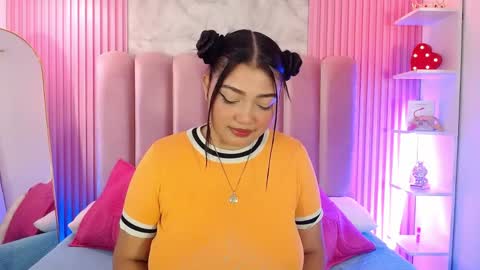 ArianaRougee online show from May 22, 11:28 am