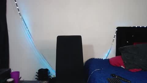 help me 100 hands up my OF is Free  online show from February 28, 2:09 am