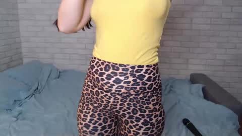 Snapshot of arianaxsky chatting on March 6, 4:28 pm ArianaxSky online show from March 6, 4:28 pm