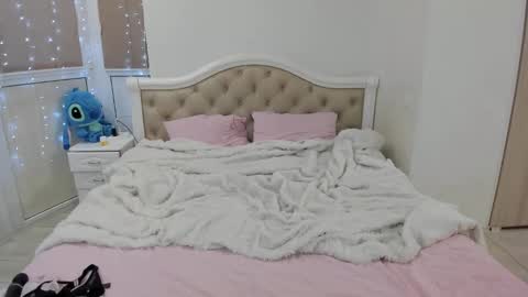 arianightx online show from January 26, 5:23 am