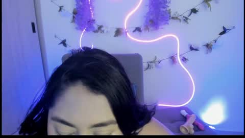 Arianna  online show from April 6, 6:53 pm