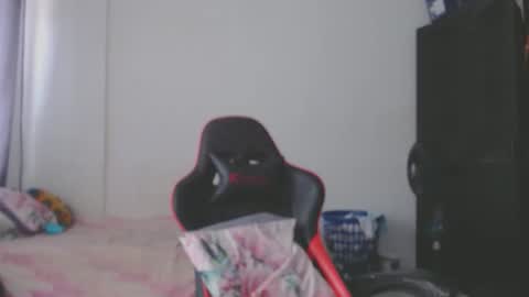 ariannaloovel online show from February 17, 6:07 pm