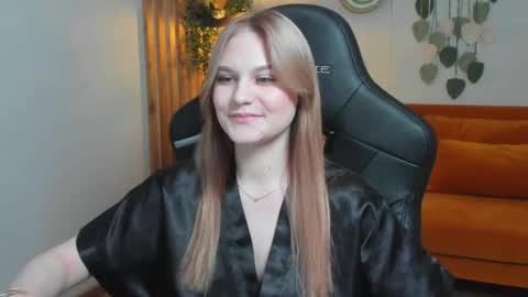 Aria online show from October 16, 6:40 pm