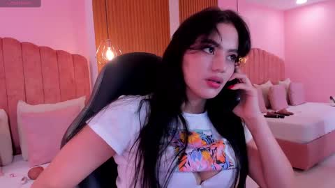 Snapshot of ariel_jonnes chatting on September 16, 5:49 pm Ariel online show from September 16, 5:49 pm