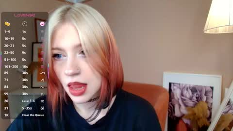 Ariel online show from November 23, 10:57 am