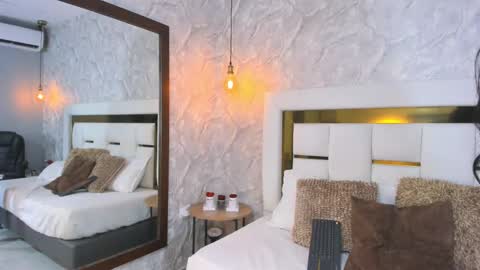 Ariel Gil  online show from March 3, 4:58 am