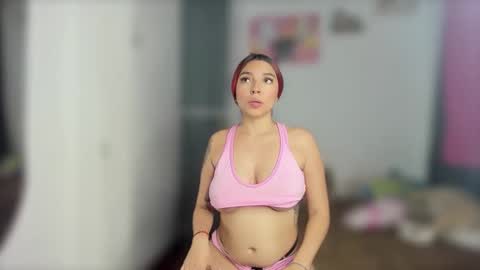 Snapshot of ariell_rose1 chatting on February 12, 5:26 am Stephany  online show from February 12, 5:26 am