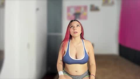 Snapshot of ariell_rose1 chatting on February 21, 4:40 am Stephany  online show from February 21, 4:40 am