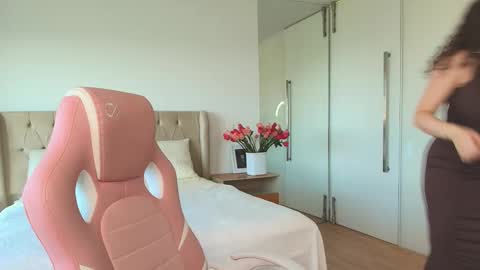 Ariella GTM3  Tue Wed Thu Fri Sat  0400 am-1030pm online show from February 15, 7:23 pm