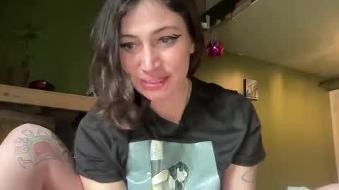 ariel  colin when hes here online show from February 18, 6:41 pm