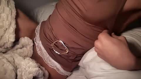 Aria online show from March 25, 12:34 pm