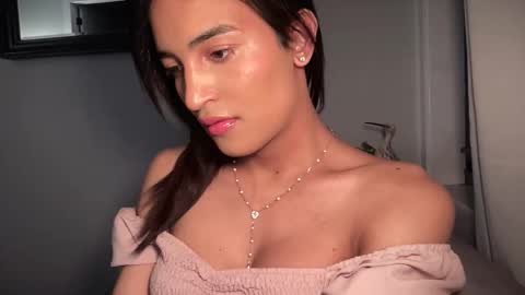 Aria online show from April 16, 12:33 am