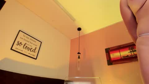  Arianna  online show from November 12, 1:24 pm