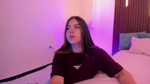  Arianna  online show from February 9, 1:37 pm