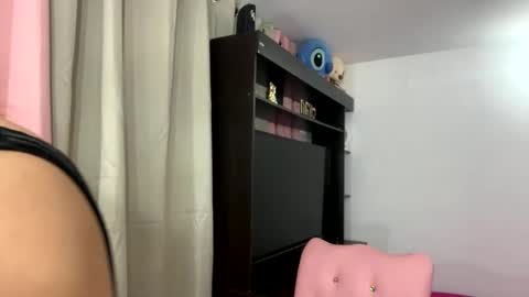 ariza1515 online show from February 25, 11:10 am