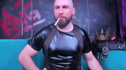 Armando online show from April 7, 10:12 pm