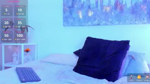   online show from November 10, 7:55 am