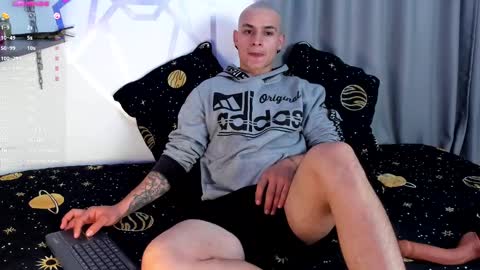 Aron Santoro online show from December 27, 7:08 am