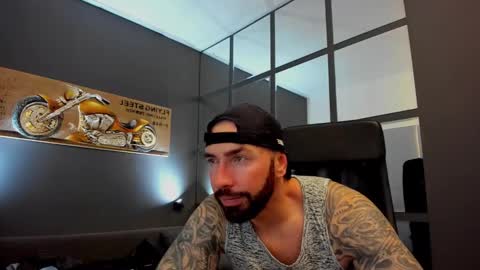 AronGrant online show from March 10, 8:28 am