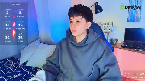 noah and ivy online show from December 14, 10:49 pm