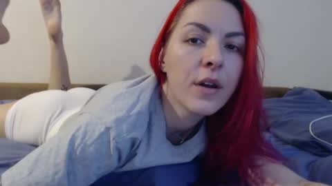 arri_ella online show from January 10, 1:44 am