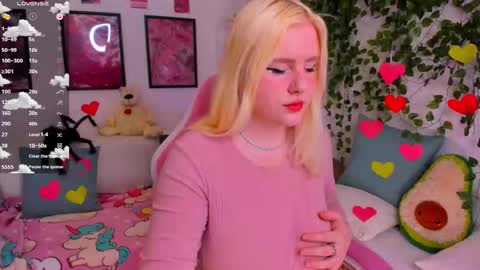 art_lovee_ online show from March 1, 2:05 am