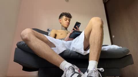   online show from March 10, 9:51 pm