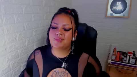 artenisa_tay69 online show from February 13, 3:32 am