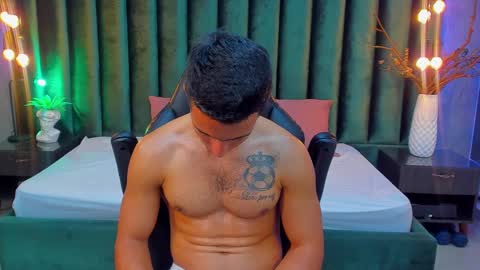 Arthur online show from December 7, 2:41 pm