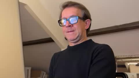 artisterotic online show from March 6, 6:29 pm