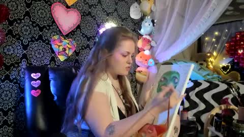 ArtsyHeartsyy online show from March 6, 5:24 am