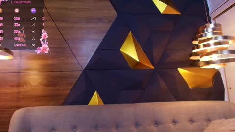 sofia online show from March 18, 11:05 am