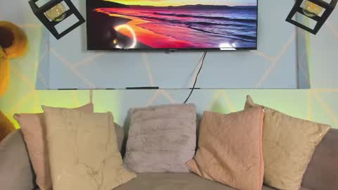 Ary Noa  online show from February 2, 11:28 am