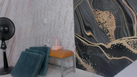 Ana online show from April 11, 6:45 pm